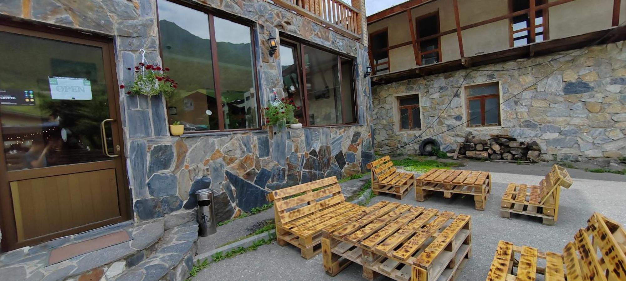 Hotel Svanseti Mestia Exterior photo